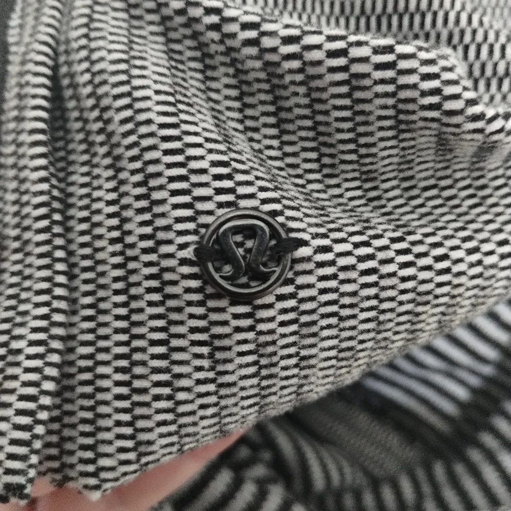 Lululemon Vinyasa Scarf Rulu Mini Check Pique Black White